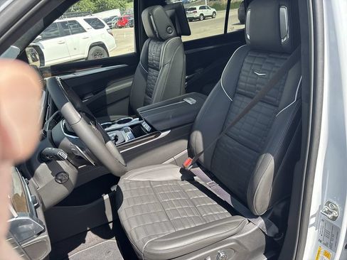 New 2026 Cadillac Escalade Platinum Sport AWD/4WD image 20