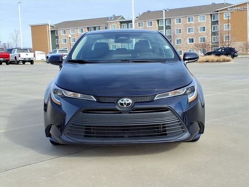 Used 2024 Toyota Corolla LE image 9