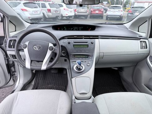 Used 2010 Toyota Prius II 4dr Hatchback image 14