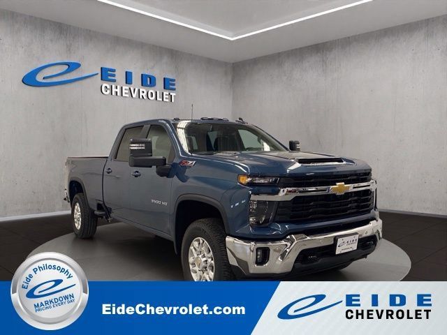 New 2026 Chevrolet Silverado 3500 LT w/ Safety Package AWD/4WD image 1