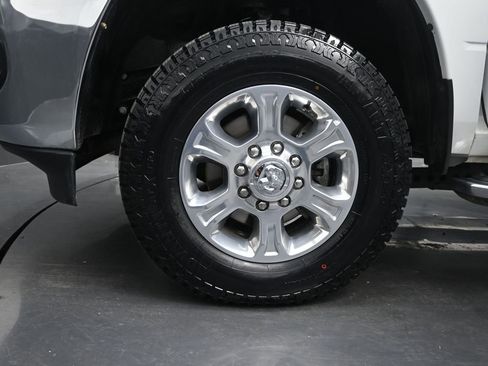 Used 2023 RAM 2500 Big Horn w/ Level 1 Equipment Group image 15