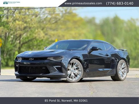 Used 2017 Chevrolet Camaro SS RWD image 3