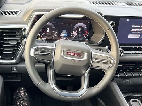 New 2026 GMC Canyon Elevation image 12