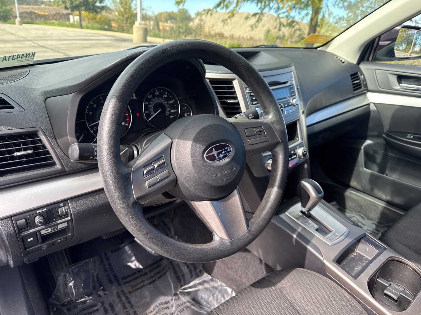Used 2010 Subaru Outback 2.5i AWD/4WD image 16