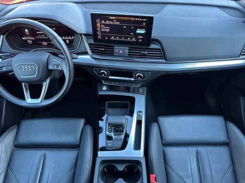 Used 2025 Audi Q5 2.0T Premium image 3