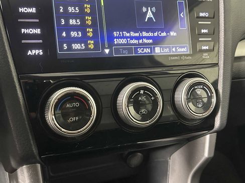 Used 2017 Subaru Forester 2.5i Premium w/ Protection Package #1 image 28