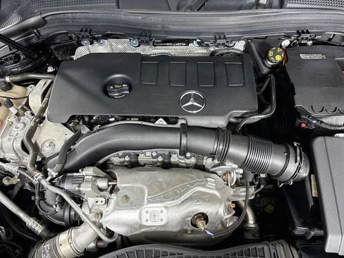Used 2021 Mercedes-Benz GLA 250 4MATIC image 30