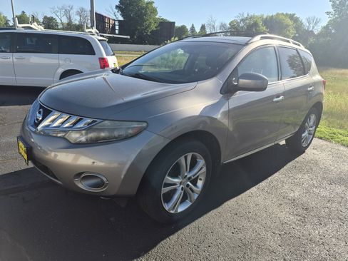 Used 2009 Nissan Murano LE AWD/4WD image 2
