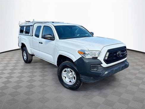 Used 2021 Toyota Tacoma SR image 4