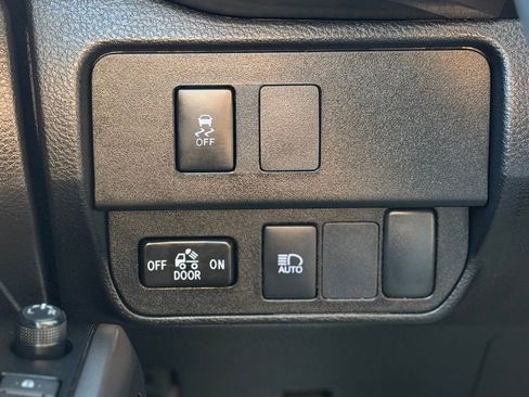 Used 2023 Toyota Tacoma SR5 AWD/4WD image 23