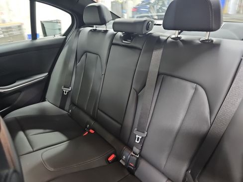 New 2025 BMW 330i xDrive Sedan w/ Convenience Package image 16