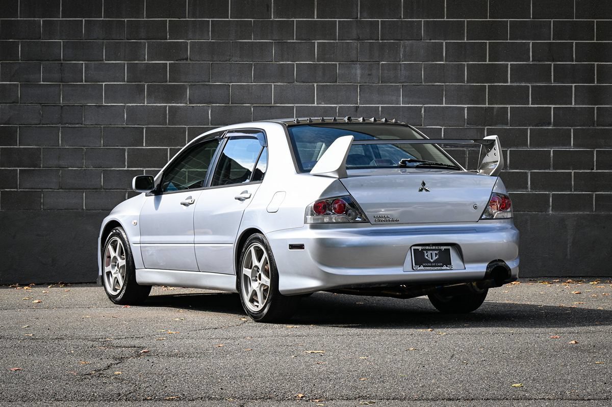 Used 2005 Mitsubishi Lancer Evolution AWD/4WD image 4