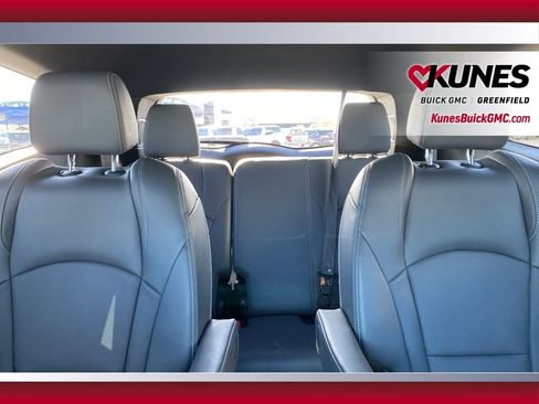Used 2024 Buick Enclave Premium image 27