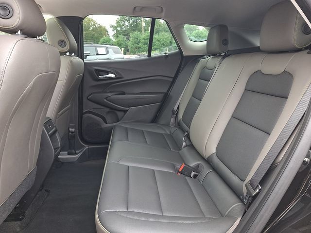 Used 2024 Chevrolet Trax ACTIV w/ Sunroof Package FWD image 19