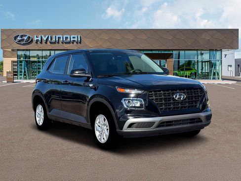 New 2026 Hyundai Venue SE FWD image 11