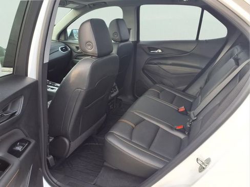 Used 2023 Chevrolet Equinox Premier image 25