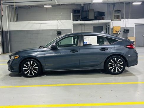 Used 2023 Honda Civic EX-L image 15