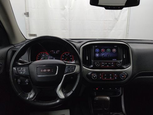 Used 2015 GMC Canyon SLE image 22