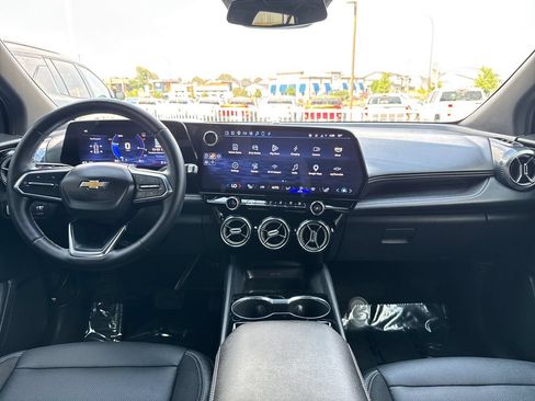 Used 2024 Chevrolet Blazer EV LT AWD/4WD image 12