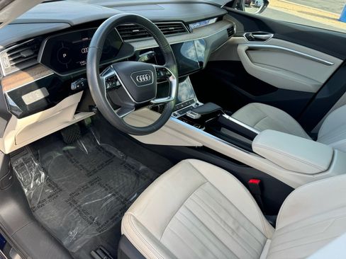 Used 2021 Audi e-tron Premium image 17