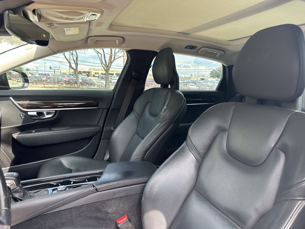 Used 2018 Volvo S90 T5 Momentum w/ Convenience Package FWD image 10