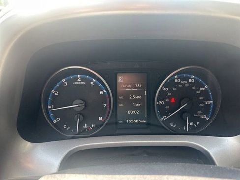 Used 2017 Toyota RAV4 LE image 6
