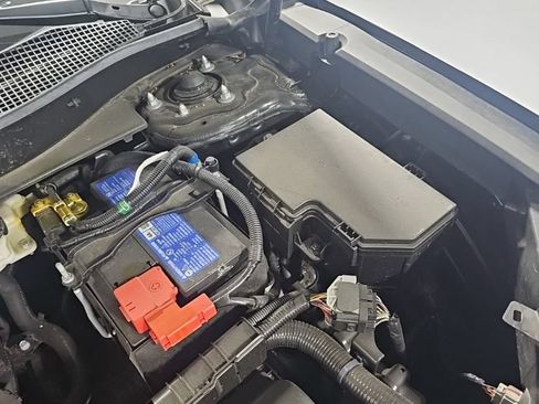 Used 2025 Honda CR-V EX image 10