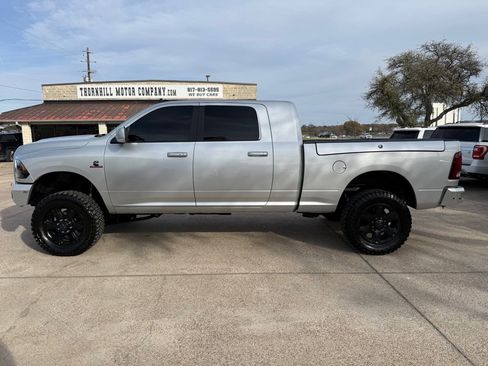 Used 2018 RAM 2500 Laramie w/ Sport Appearance Group image 4