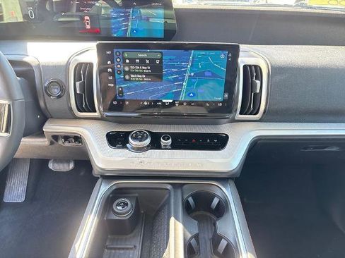 Certified 2025 Ford Expedition Max Active image 7