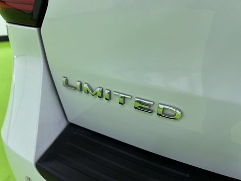 Used 2022 Ford Expedition Max Limited AWD/4WD image 12