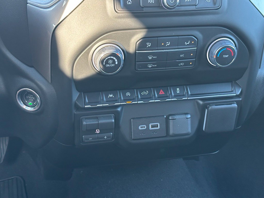 Certified 2026 Chevrolet Silverado 1500 Custom AWD/4WD image 36