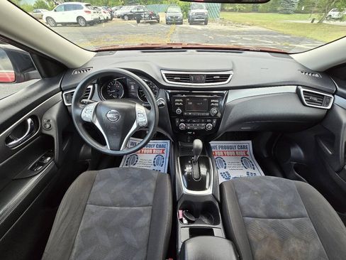 Used 2016 Nissan Rogue SV AWD/4WD image 17