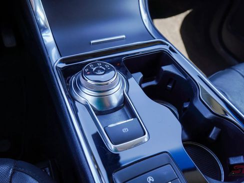 Used 2019 Ford Edge Titanium w/ Equipment Group 301A image 29