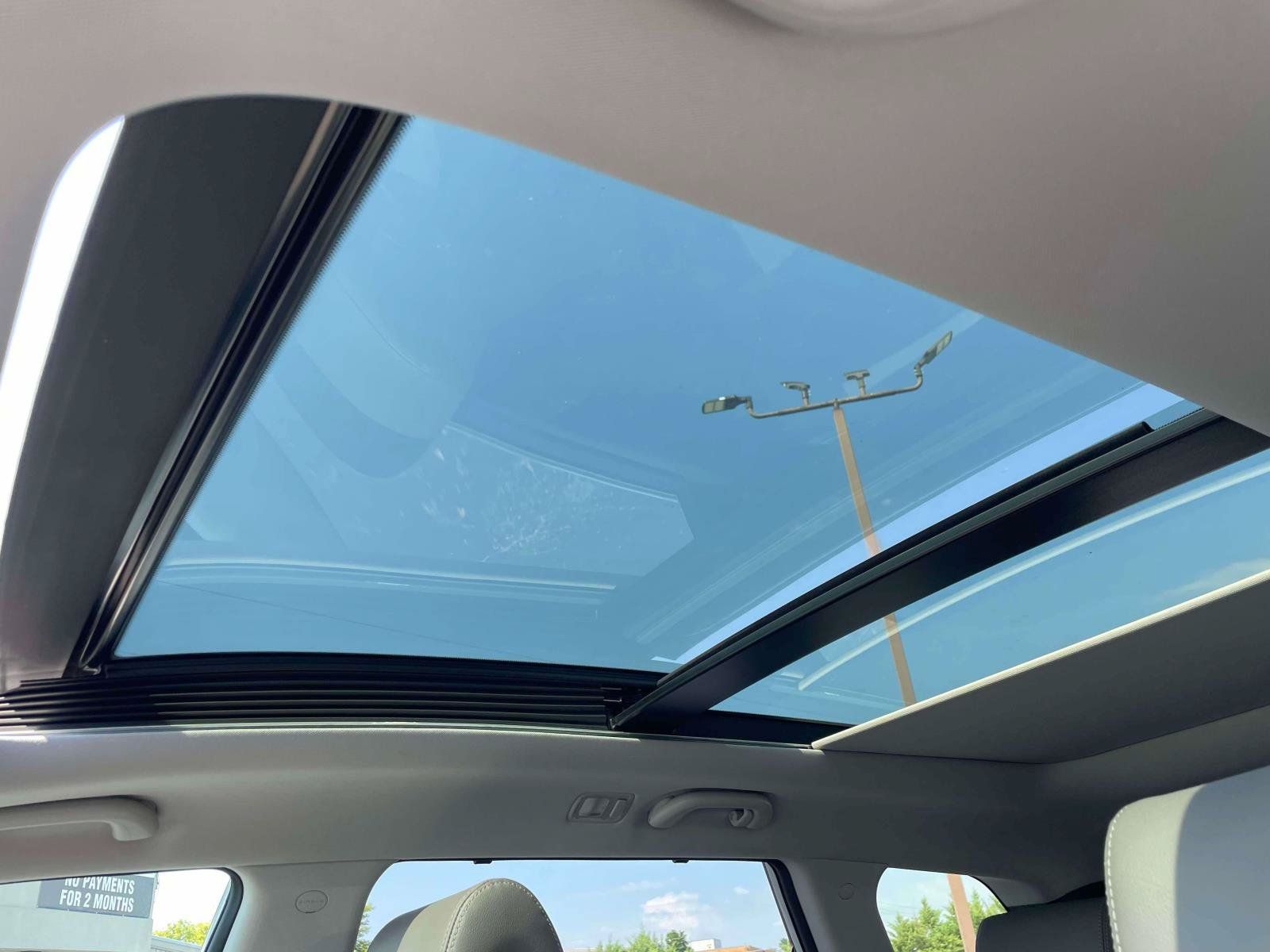 Used 2018 Hyundai Santa Fe Limited FWD image 18
