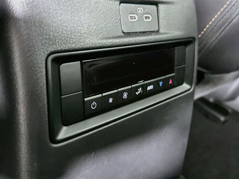 Used 2024 MAZDA CX-90 Plug-In Hybrid w/ Premium Pkg AWD/4WD image 28