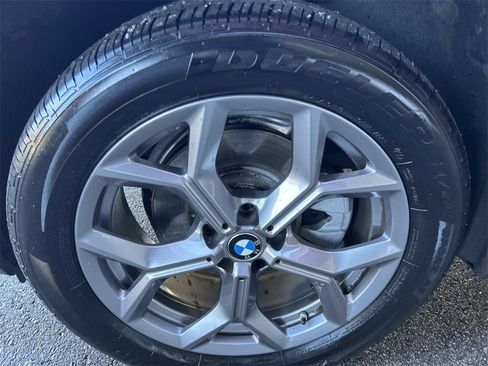 Used 2024 BMW X3 xDrive30i image 9