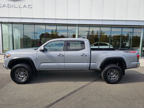 Used 2021 Toyota Tacoma TRD Off-Road AWD/4WD image 2