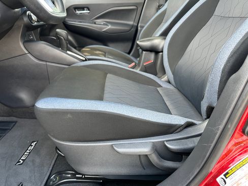 Used 2025 Nissan Versa SV w/ Trunk Package FWD image 12