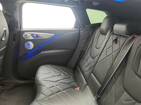 Used 2023 BMW XM image 28