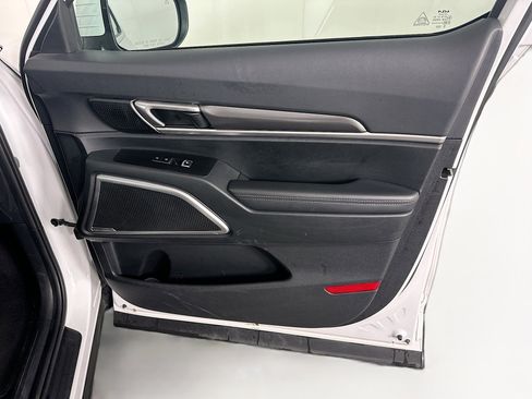 Used 2025 Kia Telluride S image 35
