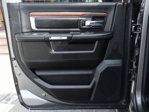 Used 2013 RAM 1500 Laramie w/ Convenience Group image 41