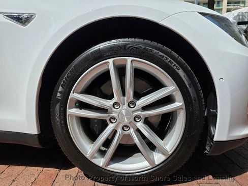 Used 2015 Tesla Model S 70 image 10