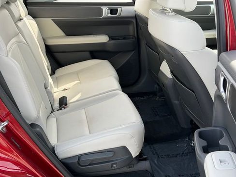 Used 2024 Hyundai Santa Fe SEL FWD image 24