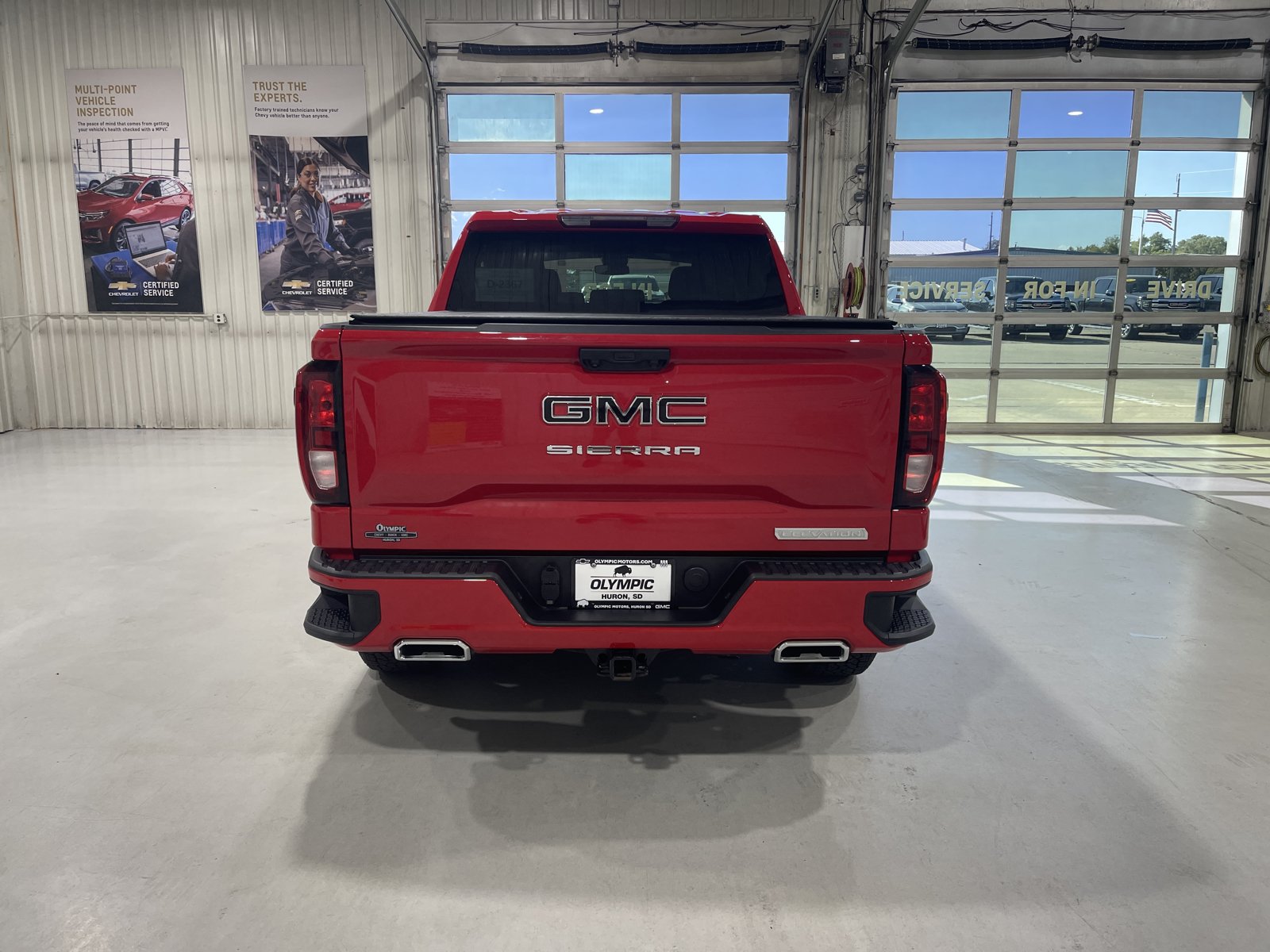 Used 2024 GMC Sierra 1500 Elevation AWD/4WD image 7
