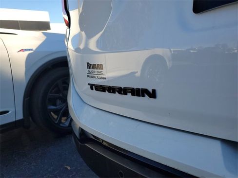 Used 2020 GMC Terrain SLT w/ Preferred Package image 7