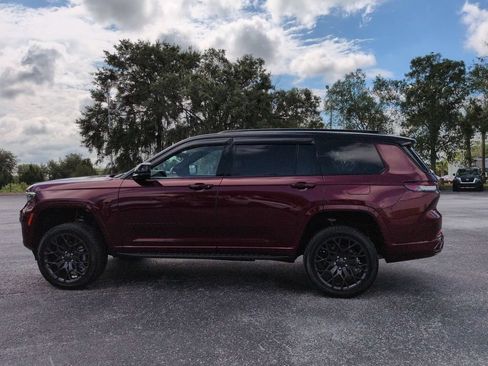 Used 2025 Jeep Grand Cherokee L Summit AWD/4WD image 7