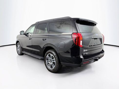 Used 2025 Ford Expedition Active AWD/4WD image 9
