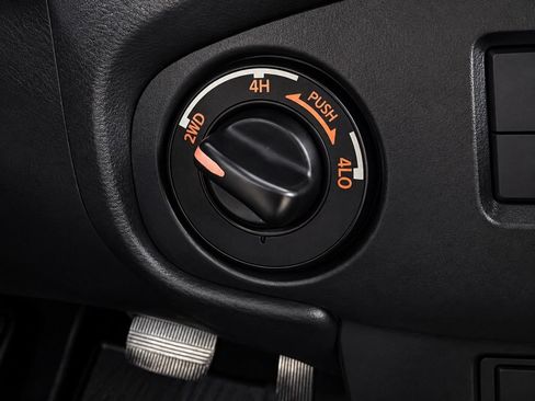 Used 2023 Nissan Frontier PRO-4X w/ Pro-4X Premium Package AWD/4WD image 36