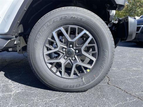 New 2026 Jeep Wrangler Sahara image 34