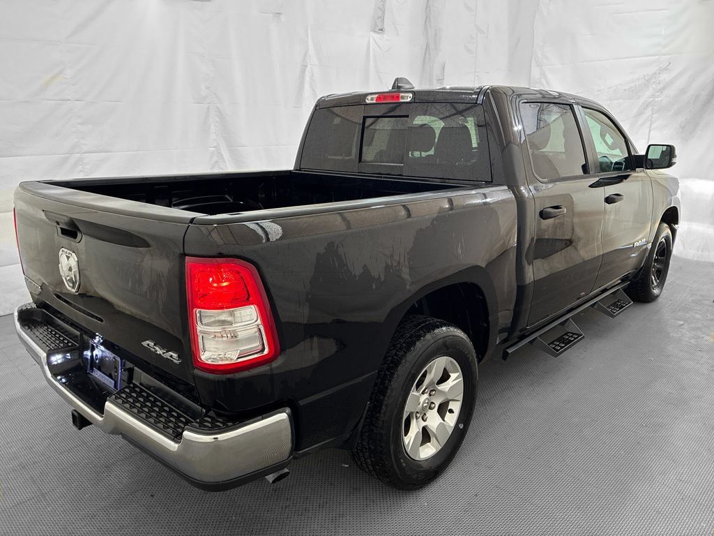 Used 2023 RAM 1500 Big Horn AWD/4WD image 7